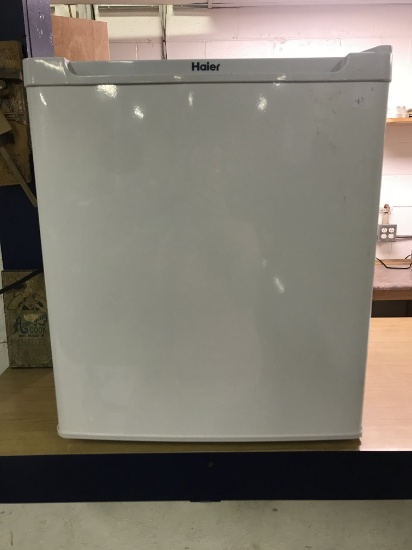 Haier Dorm Size Refrigerator (lot 2)