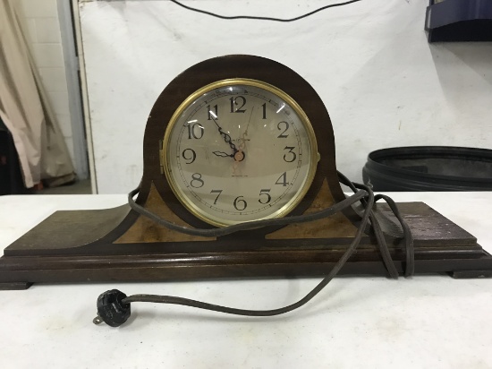 General Electric Mantel Clock (lot 3)