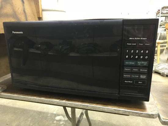 Microwave (lot 4)