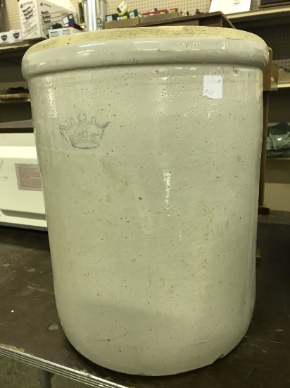#8 Crock (lot 1)