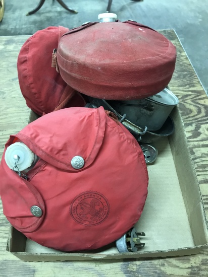 Vintage Canteens (lot 7)