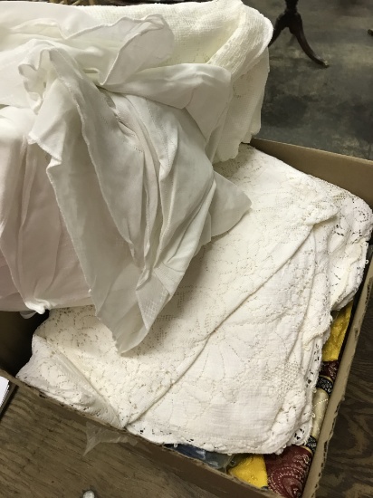 Vintage Linens (lot 6)