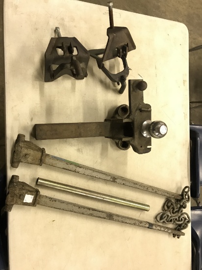Towing Hitch with Weight Distribution Bars (lot 2)