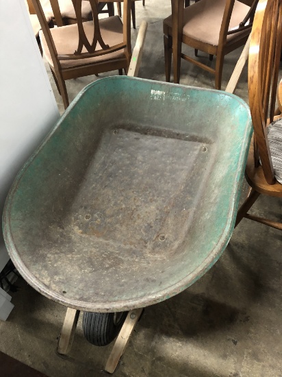 Wheelbarrow (lot 1)