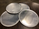 4 round Pizza Pans (lot 1)