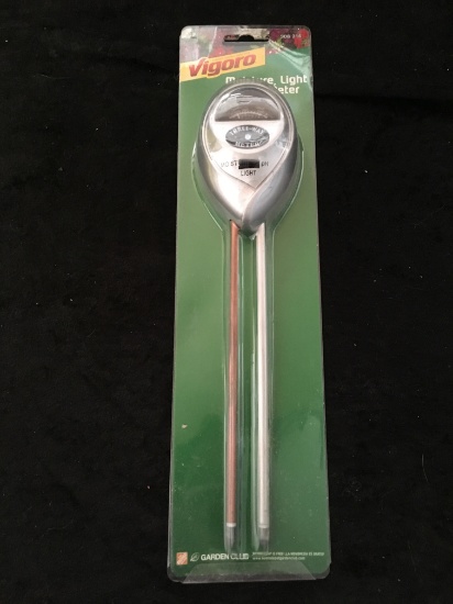 *Vigoro Moisture Light and PH Meter Tester for Plants Growth $10/15