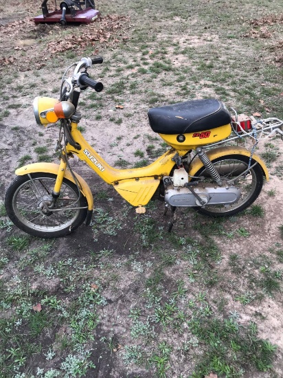 Suzuki Moped