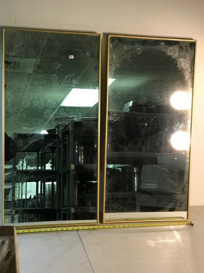 2 table top mirrors, approx 18 x 36