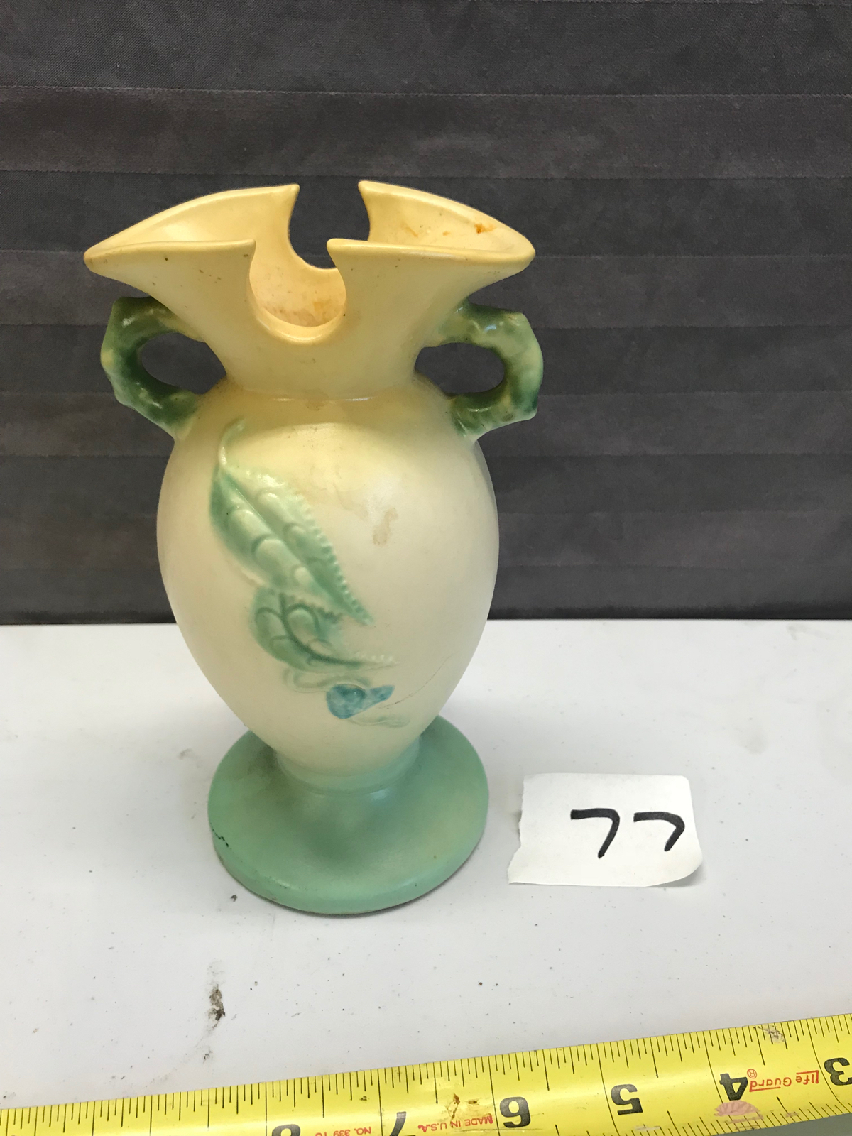 Hull Pottery O14 6 1 2 Inch Magnolia Vase Art Antiques