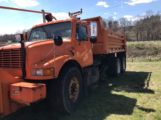 10 Wheel Dump Truck