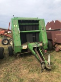 John Deere 335 Round Baler