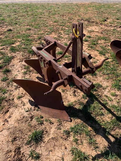2 BOTTOM JOHN DEERE PLOW