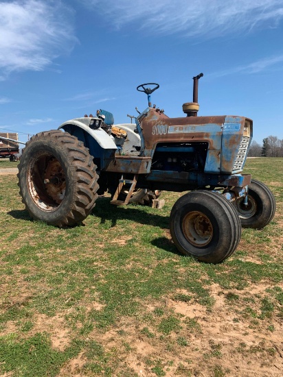 FORD 9000 BLUE TRACTOR- HOURS 9431