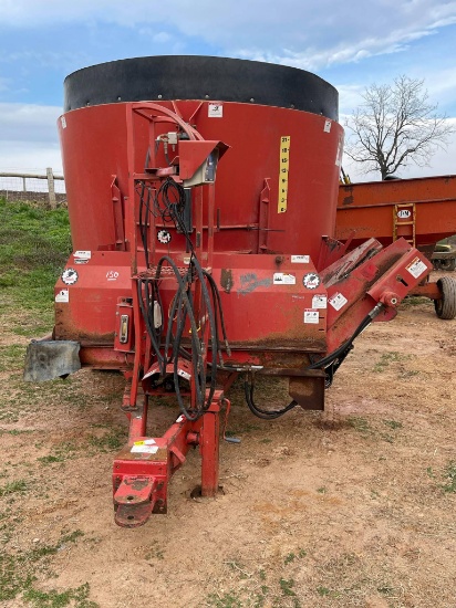 SILAGE MIXER