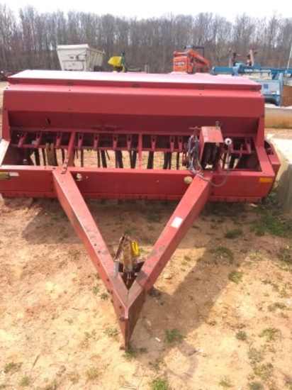 INTERNATIONAL HARVESTER DRILL