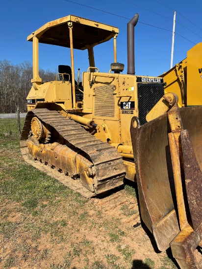 CAT SERIES 3 D4H XL DOZER
