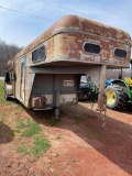 GOOSE NECK HORSE TRAILER