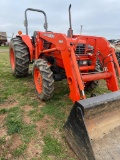 KUBOTA M5700 TRACTOR HOURS - 795