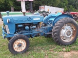 FORD 2000 TRACTOR - 2824 HOURS