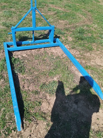 3 PT BALE FORK (BLUE)