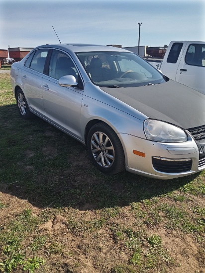 2007 VOLTSWAGON JETTA W/ TITLE - 154,000 MILES