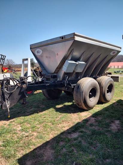 NEWTON CROUCH LIME SPREADER