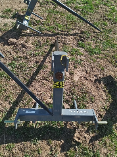 TITAN HAY SPEAR