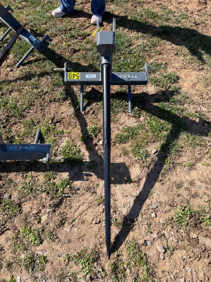 TITAN HAY SPEAR