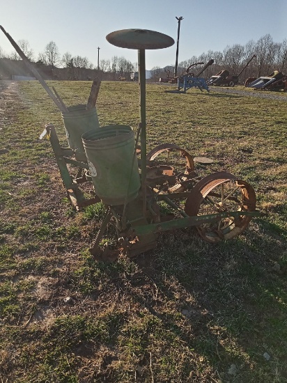 JD PLANTER