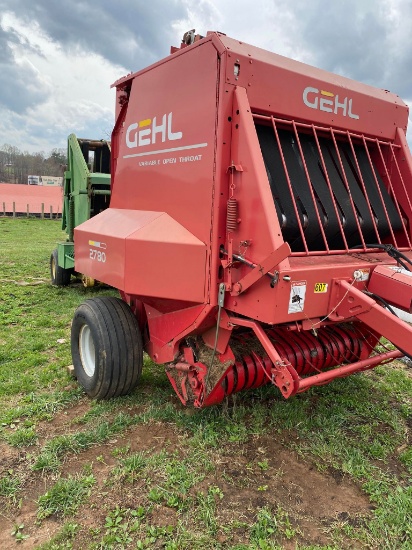 GEHL 5X5 ROUND BALER