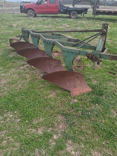 JOHN DEERE 4 BOTTOM PLOW