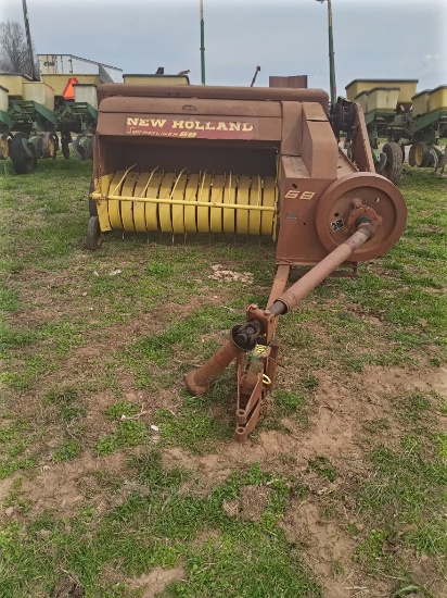 NEW HOLLAND 68 SQUARE BALER