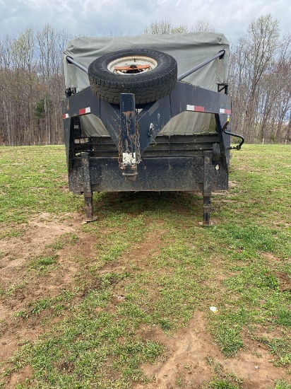 32 FT GOOSENECK STOCK TRAILER - 3 AXLE - W/ TITLE