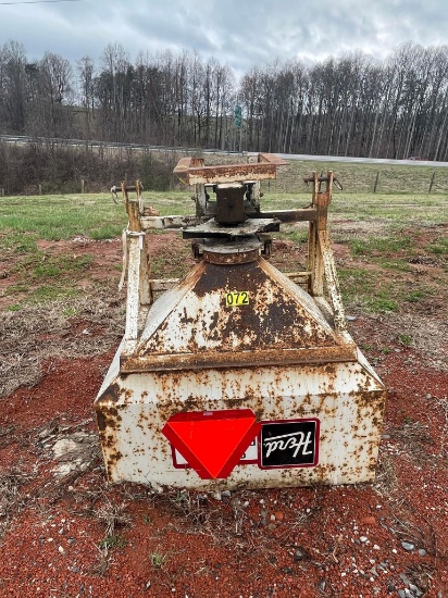 HERD FERTILZER SPREADER