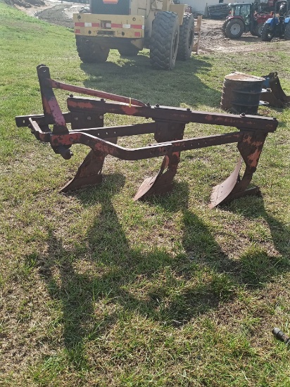 3 BOTTOM PLOW