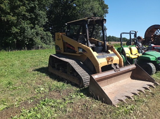 CAT 267B W/ NEW TRACKS-NEW UNDERCARRIAGE (HOUR METER MESSED UP)