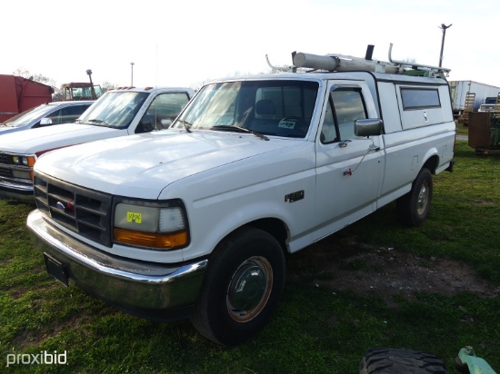 95 FORD F250 GAS 194,000 MILES W/ WORKBED *BRINGING TITLE*