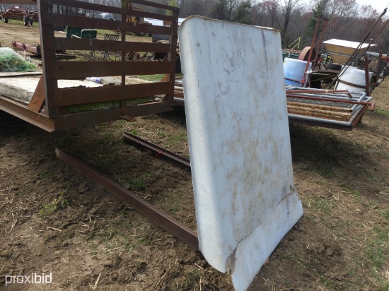 TRACTOR CANOPY