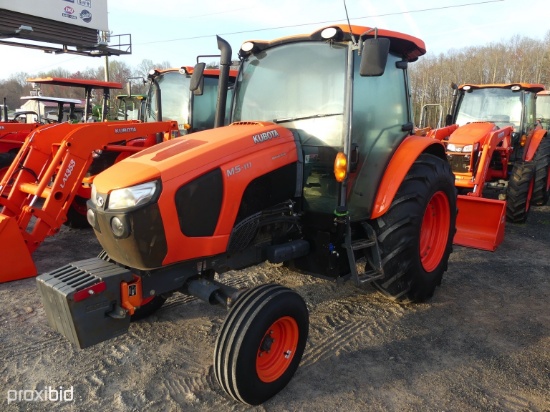 KUBOTA M5-111 2WD HYD SHUTTLE - TRACTOR W/ HYDRAULIC - 3550  HOURS