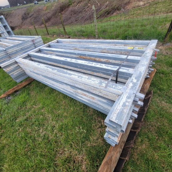 10 10' CORRAL PANELS (10 TIMES YOUR MONEY)