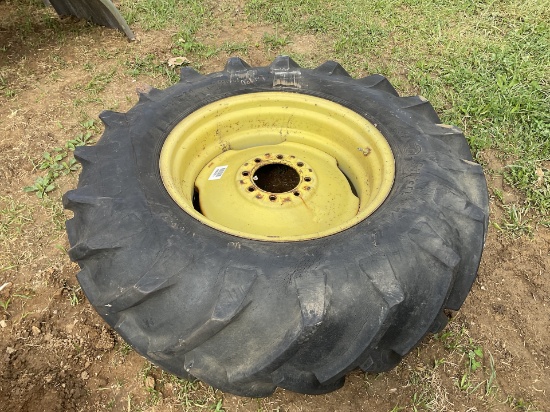 14 926 Wheel and Tire