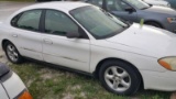 01' Ford Taurus