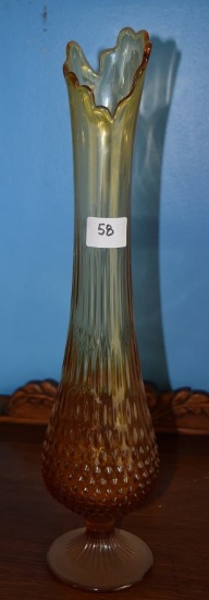 SINGLE FOOTED ART GLASS VASE