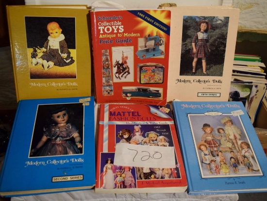 DOLL & TOY COLLECTIBLES BOOKS