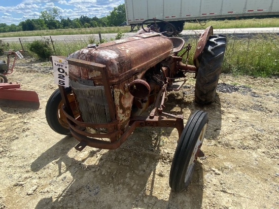FORD 80N TRACTOR