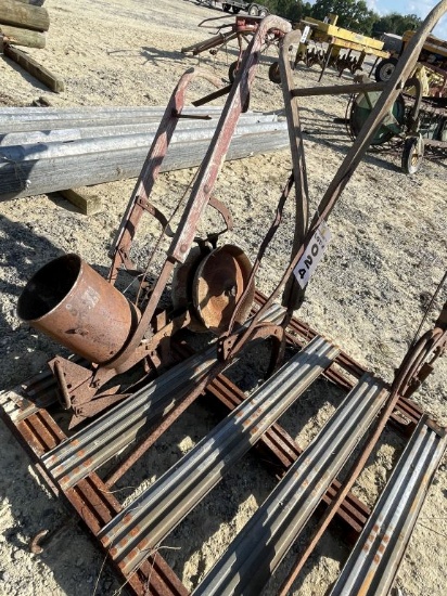 HORSE DRAWN CHISEL PLOW CULTIVATOR