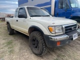 1998 TOYOTA TACOMA , HAS TITLE, VIN: 4TAWN72N1WZ093558, MILES SHOWING: 266,