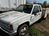 CHEVROLET 3500 BOOM TRUCK WITH READING SERVICE BED, RUNS, MILES SHOWING: 138,633,