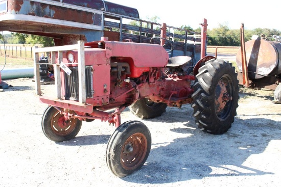 MASSEY FERGUSON TRACTOR