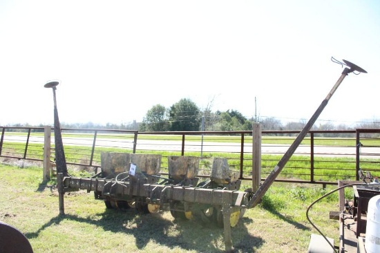 7100 JD 4 ROW PLANTER